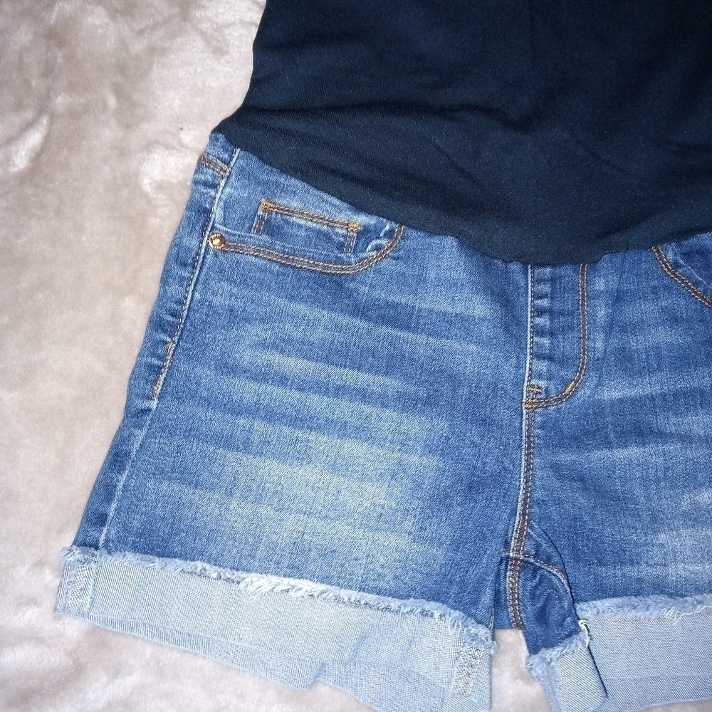 Nwot Indigo poppy maternity jeans shorts - Picture 2 of 8